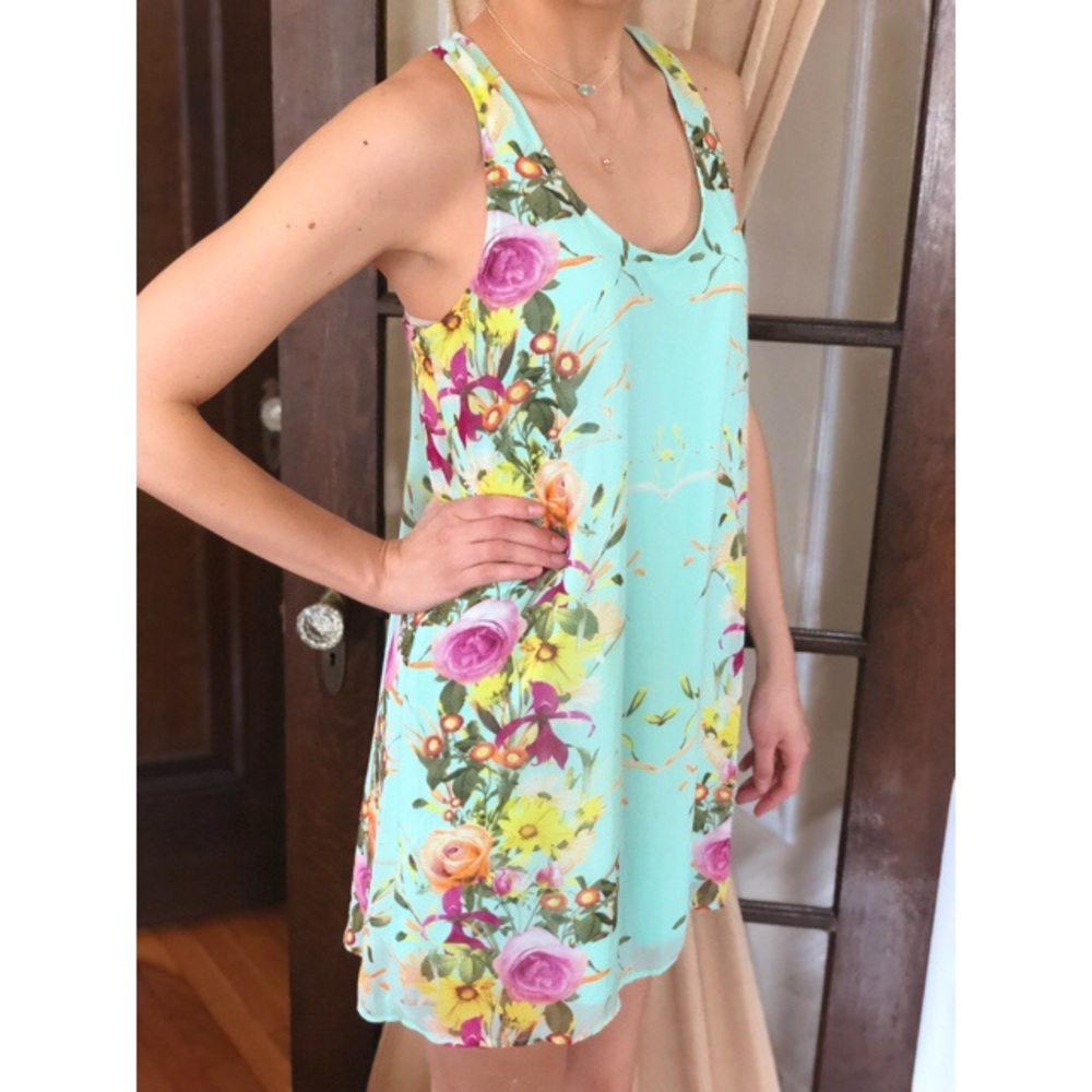 🌼Gianni Bini Flirty Floral Dress 🌼